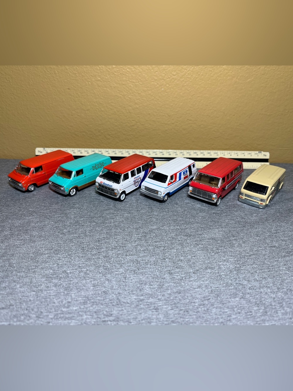 6 Van Lot: Johnny Lightning Hot Wheels Greenlight Rubber Wheels 1:64 Diecast